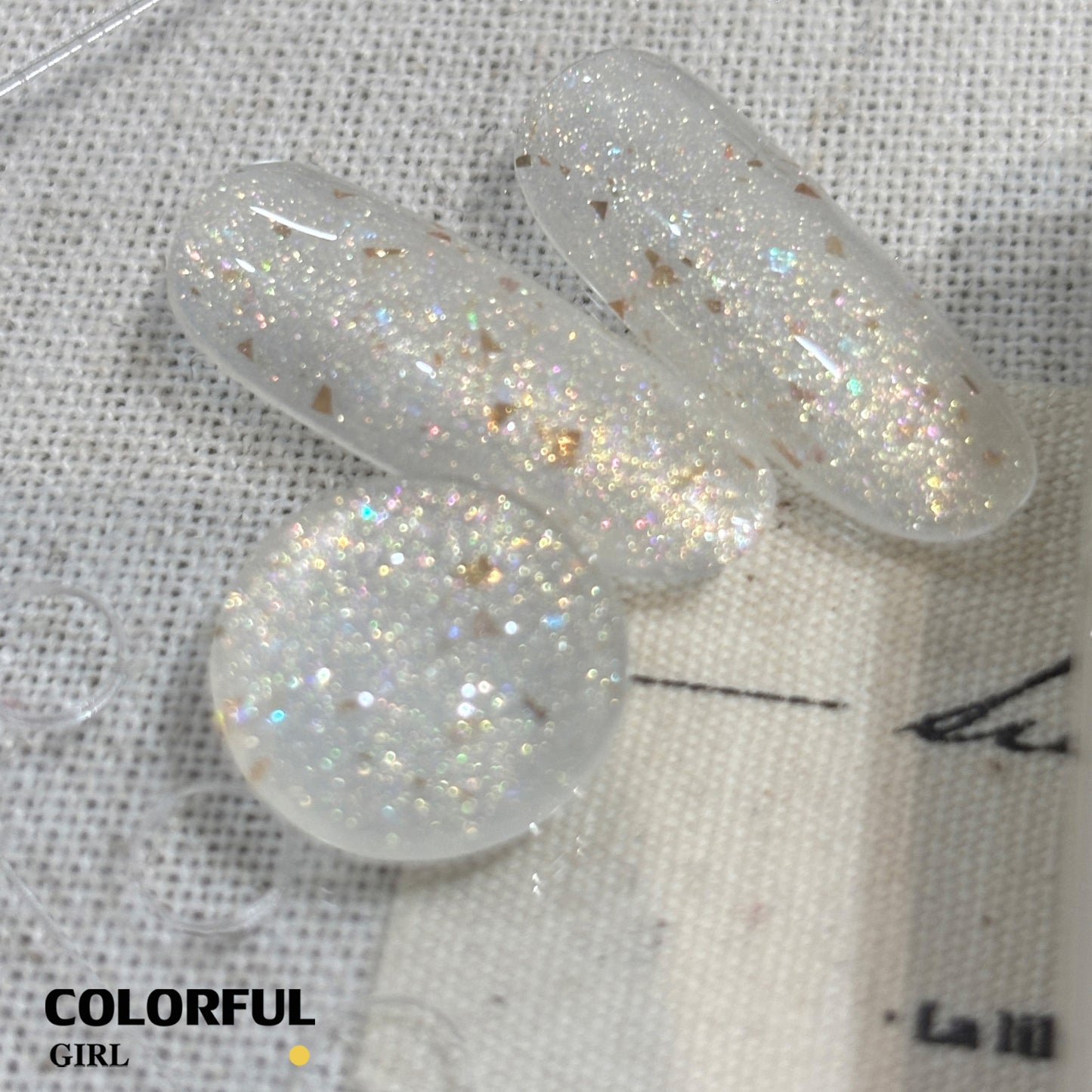 【พร้อมส่ง】Colorful Girl สีเจลกลิตเตอร์ บิงเยว่ / ยุนปั๋ว|ขวดครีม 15ml|เอฟเฟกต์วิ้งละอองดาว & นมหรูระยิบระยับ|ทาทับได้ สีใสเม็ดเล็ก / ผสมทองคำเปลว