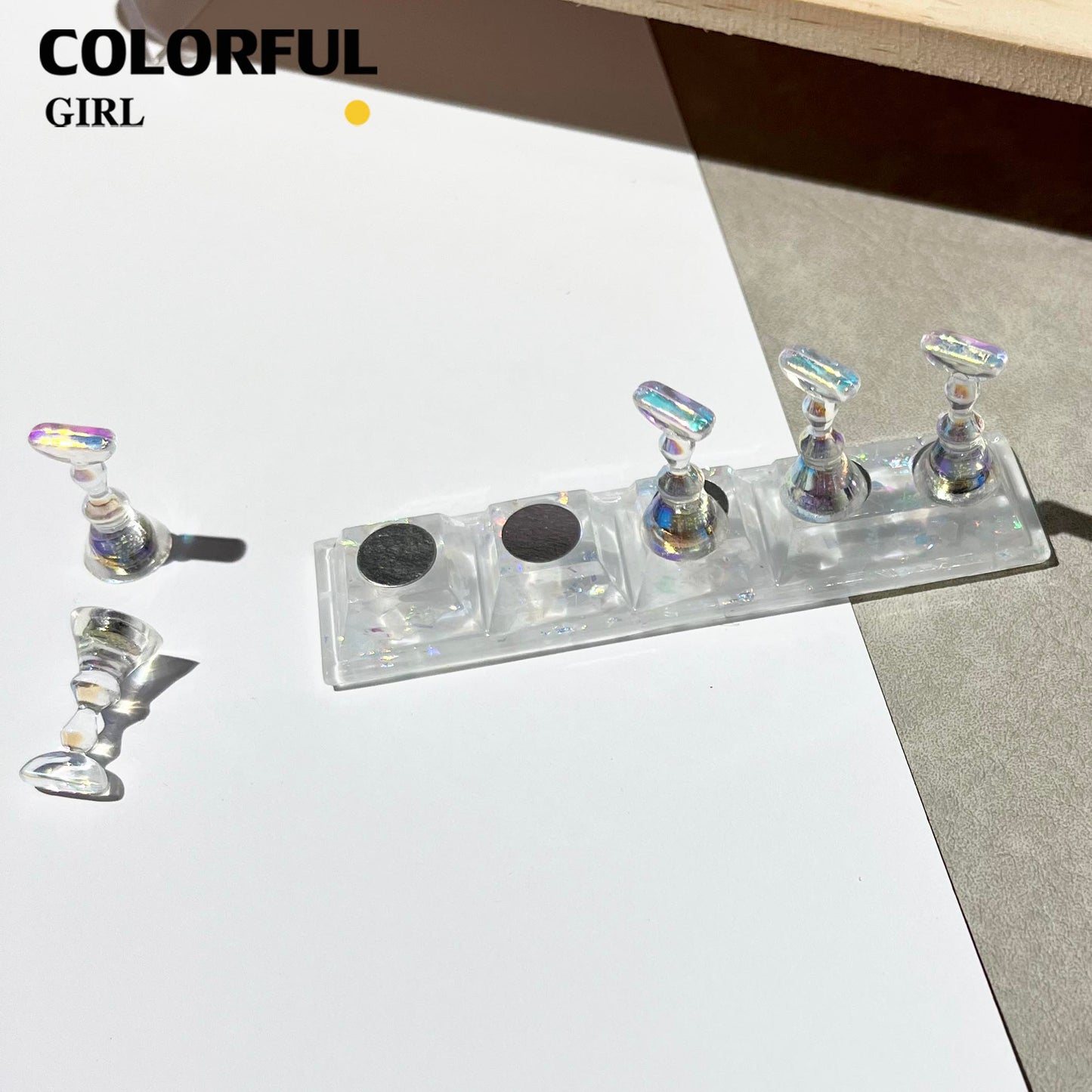 【พร้อมส่ง】ชั้นวางเล็บปลอม แบบแม่เหล็ก สําหรับตกแต่งเล็บออโรร่า กาวดินน้ำมันติดแท่นทำเล็บปลอม