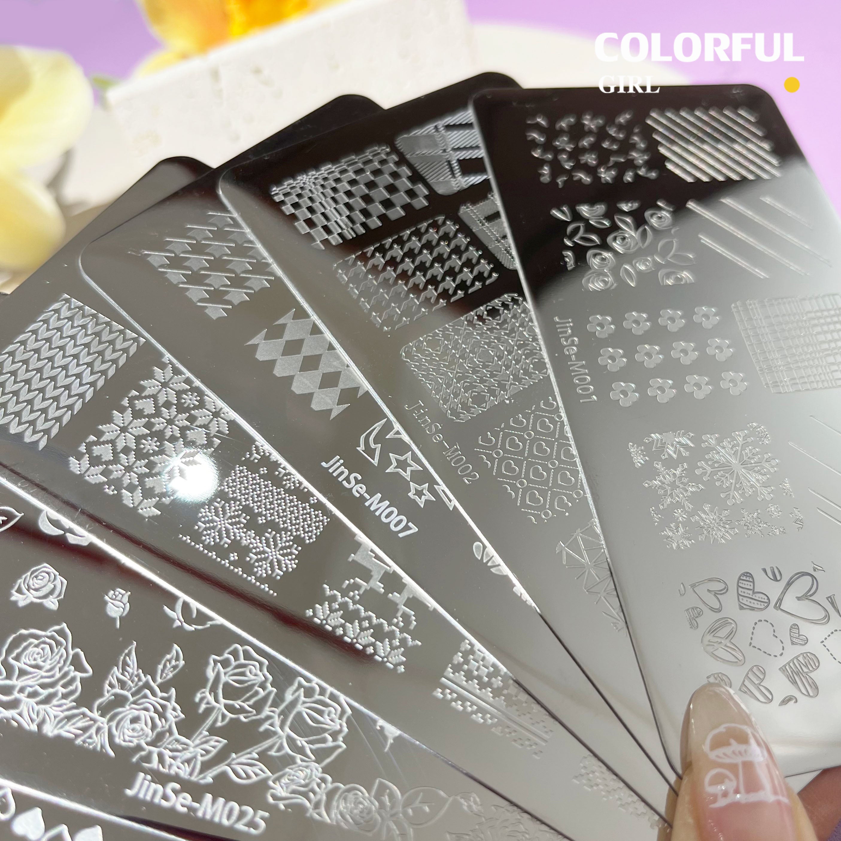 Stamping plate แผ่นปั้มลาย เพ้นท์ลาย ลายฉลุพิมพ์เล็บ ( มีหลายลายให้เลือก )