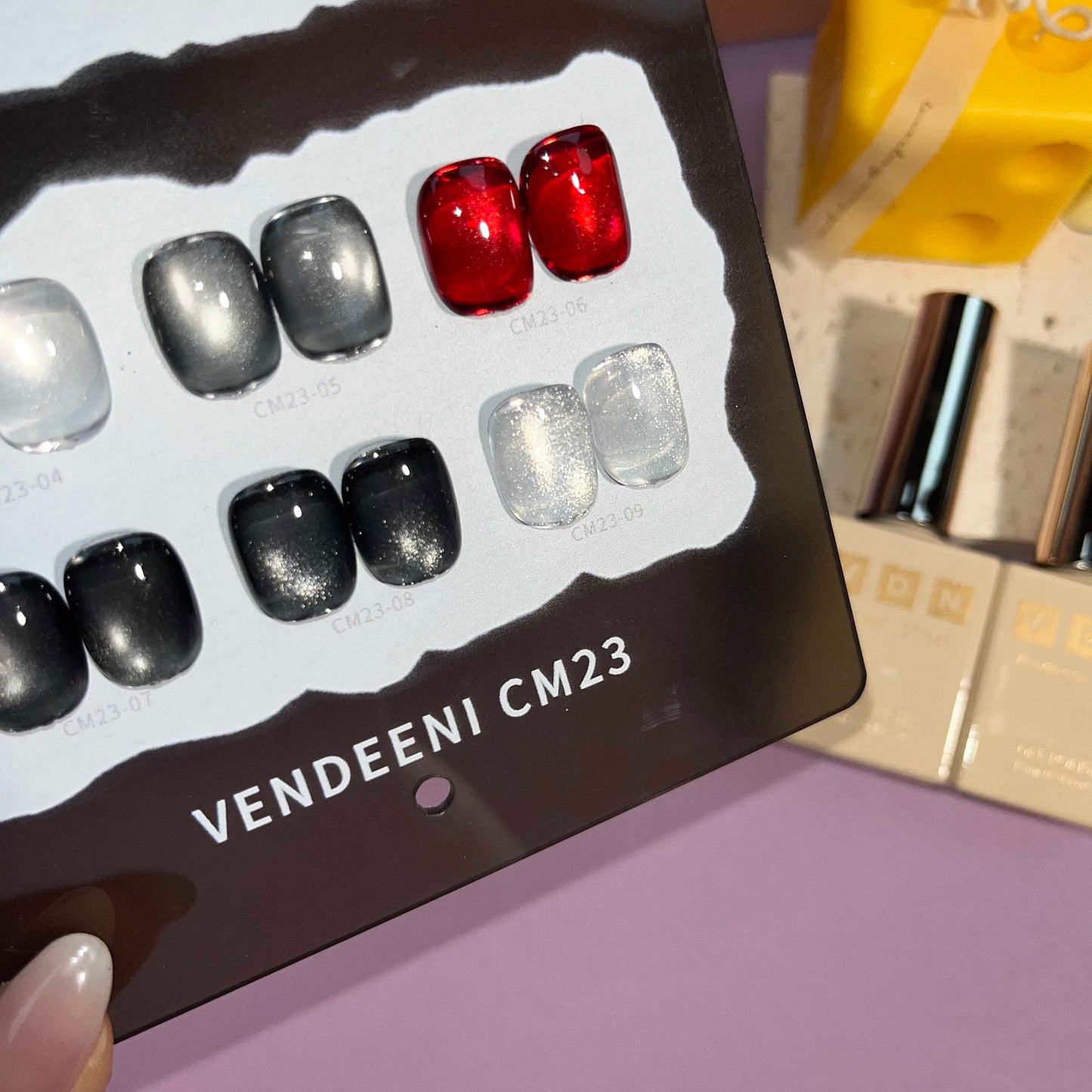 พร้อมส่งในไทย สีลูกแก้ว ฟรีชาร์ทสี Cat eye +สีเจลแฟลช《 VENDEENI CM-23》9สี สีลูกแก้วแคทอาย สีลูกแก้ว ส่งไว! พร้อมชาร์ทสีค่ะสีแน่นสวยมากเลยนะคะ เอฟเฟกต์มันเงามาก